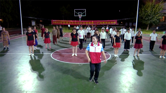 翁源县文联开展2023年文化文艺志愿服务——广场舞培训活动.mp4_20230919_184810.781.jpg
