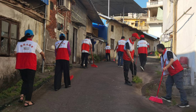 第三网格齐心协力扎实开展2023年“贺中秋、庆国庆”爱国卫生运动.png