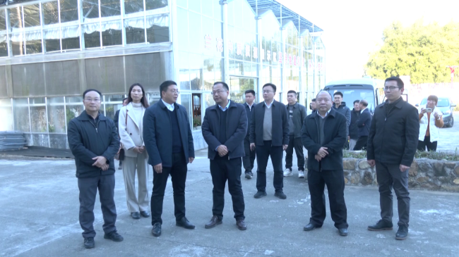 广东省农业科学院党委书记邓诣群率队来翁调[00_02_02][20231226-163802].png