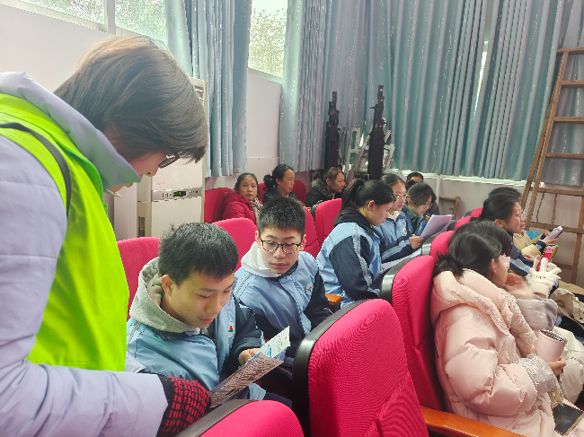 翁源县：诗词庆元宵 禁毒相随行3.jpg