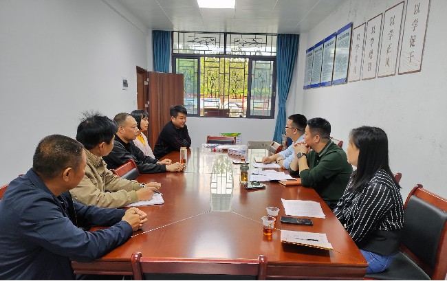 江尾镇开展村级后备干部情况调研.jpg