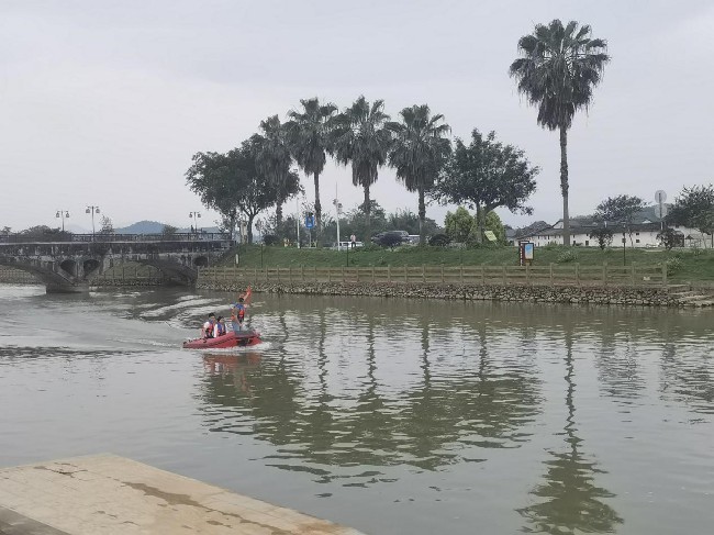 江尾开展防汛应急演练 筑牢安全防线.jpg