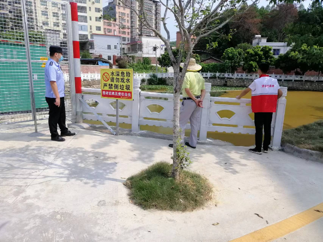 新江镇开展河道检查和防溺水宣传工作.png