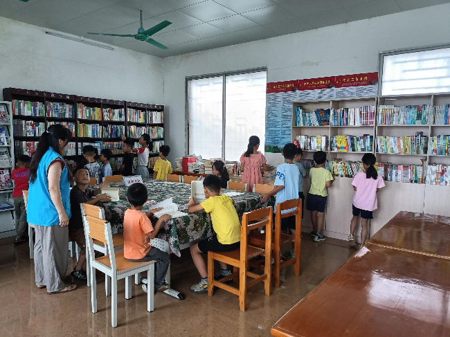 江尾镇开展“书香陪伴&middot;阅读童行”暑期儿童读书分享活动.png