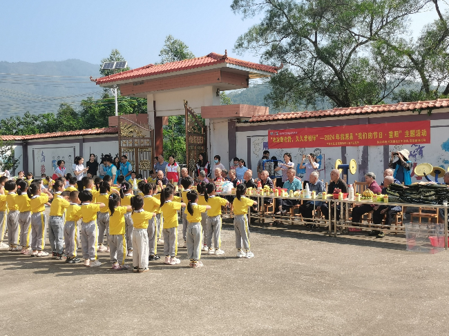 官渡镇：官渡镇开展“我们的节日 &middot;重阳”敬老爱老 主题活动.jpg