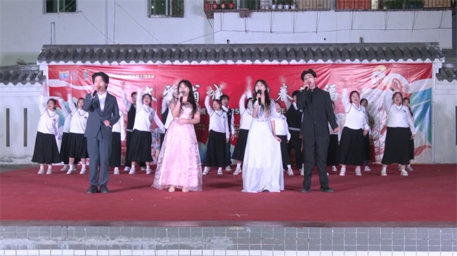 文雅翁城 迎春送福文艺晚会.mp4_20241230_193757.662.jpg