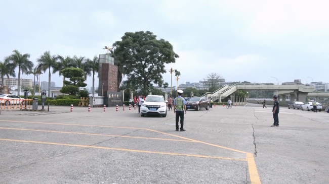 翁源：“爱心送考”再出发 守护学子高考路（编好）.mp4_20250607_180717.246.jpg