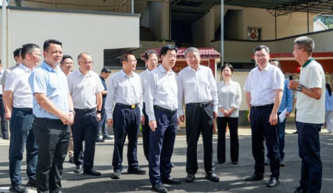 华润集团、省市县领导一同参加翁源华润...