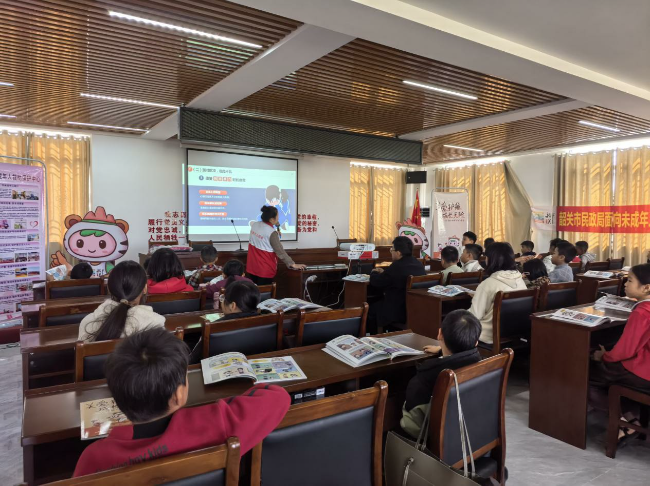 官渡镇开展“丹心护童 筑梦韶城”主题_宣传活动.jpg